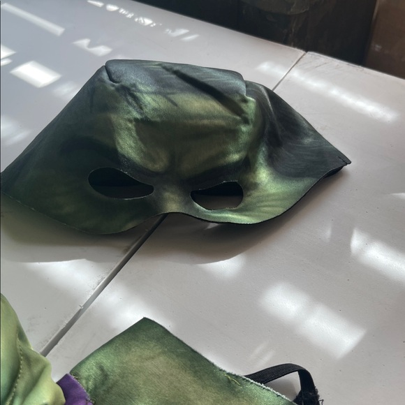 Marvel Green and Purple Superhero Costume for Kids - Picture 5 of 7